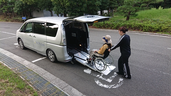 中央区車いすタクシー